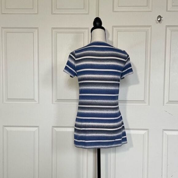 Gap Scoop Rolled Neck Short Sleeve Tee, Small - Picture 4 of 16